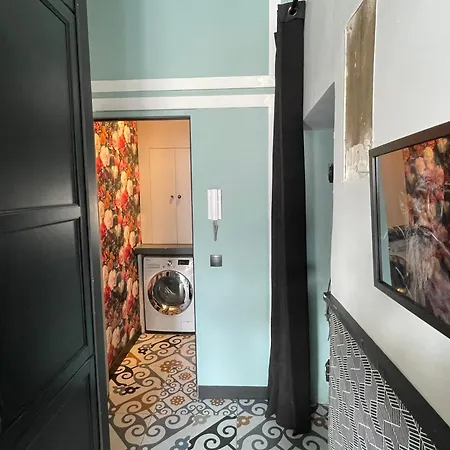 Апартаменты Lyon4 Cocooning Centre Croix Rousse 86m2-4p Лион