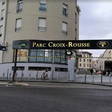 Апартаменты Lyon4 Cocooning Centre Croix Rousse 86m2-4p