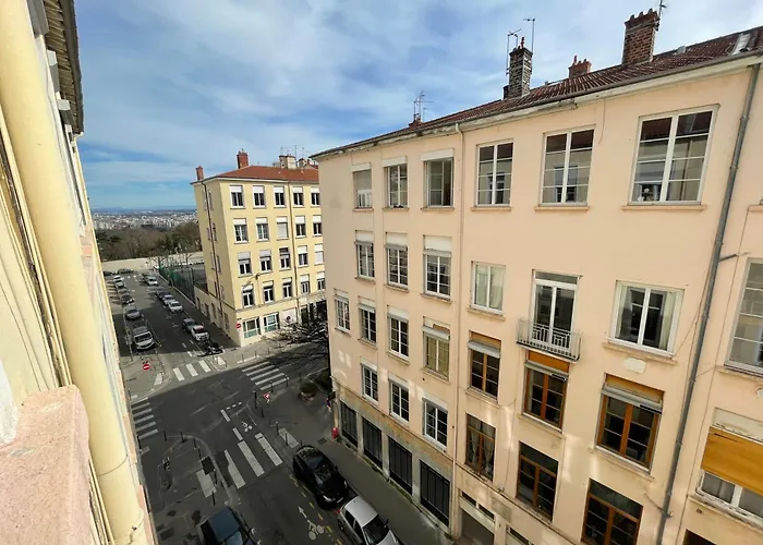 Lyon4 Cocooning Centre Croix Rousse 86m2-4p * Lione